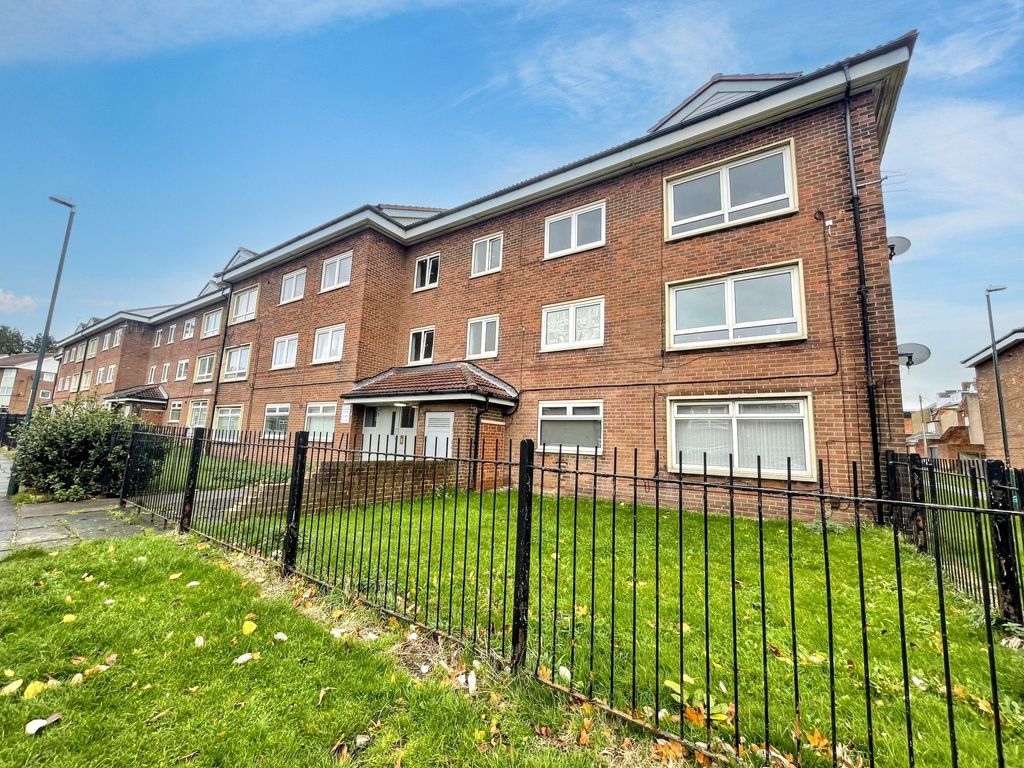 Property photo 1 of 7