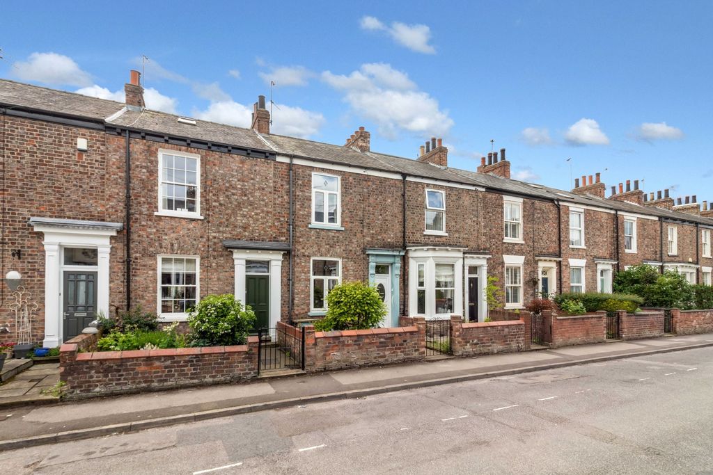 Property photo 1 of 16 Img_4050
