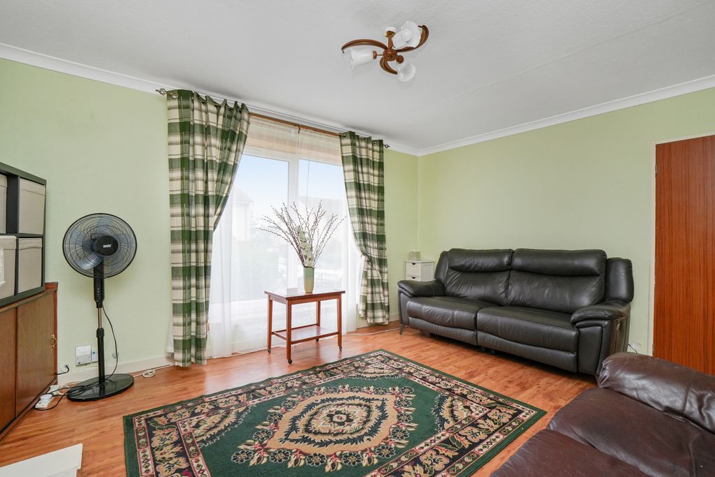 Property photo 3 of 17 Property Image 3