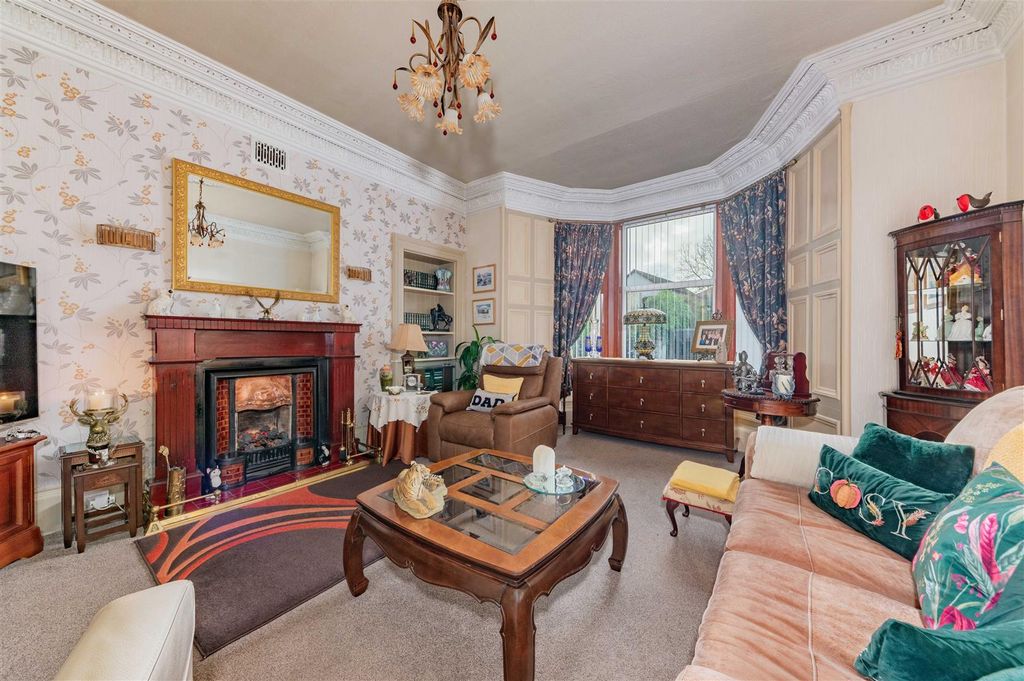 Property photo 2 of 26 441 Strathmartine Road Dundee-18.Jpg