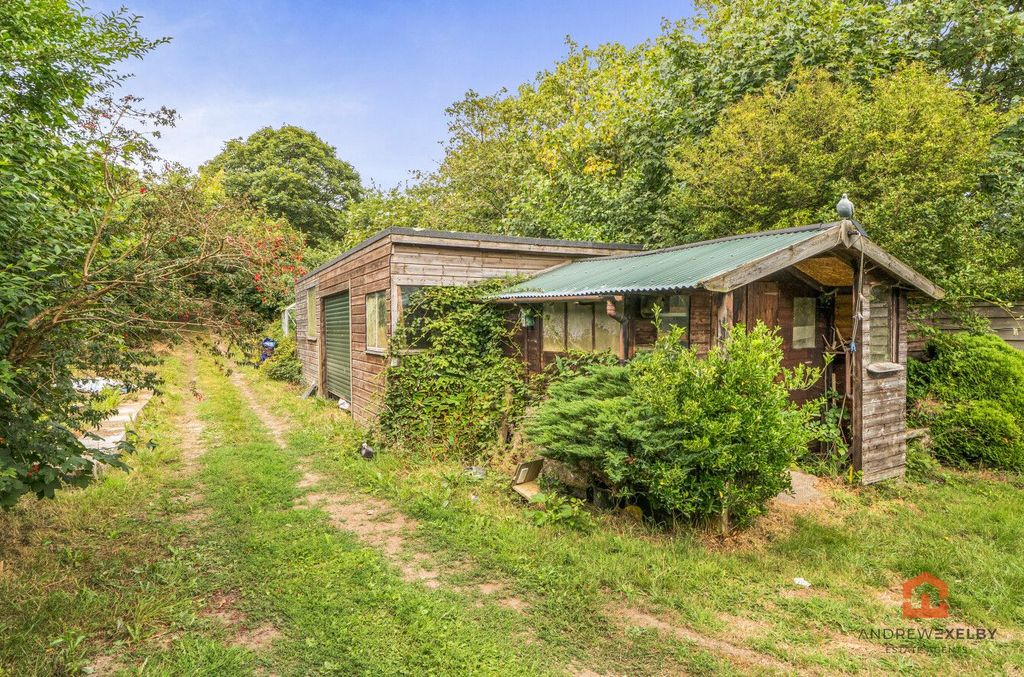 Property photo 3 of 20