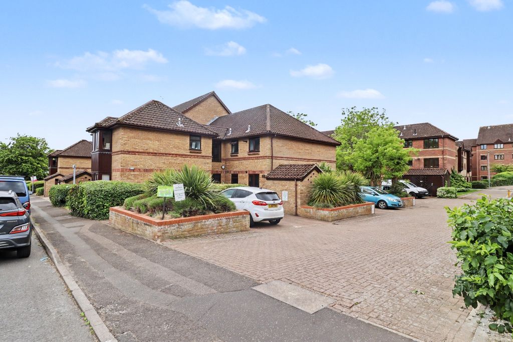 Property photo 1 of 11 5157180