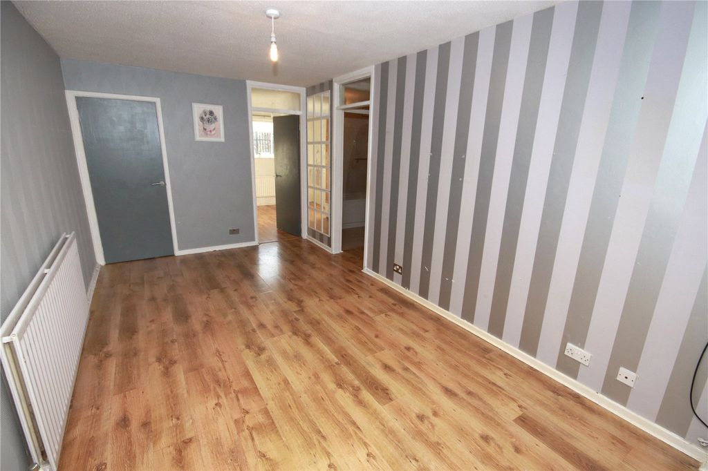 Property photo 3 of 10 Picture No. 06