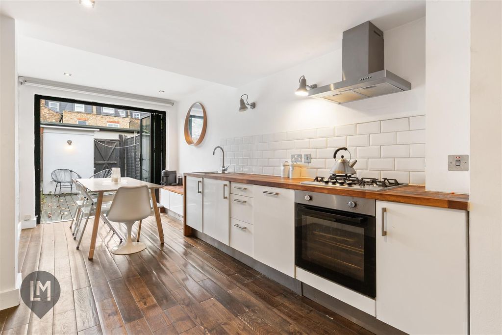 Property photo 2 of 8 Kitchen/Diner