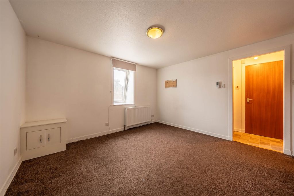 Property photo 2 of 11 Dsc00826-Hdr.Jpg