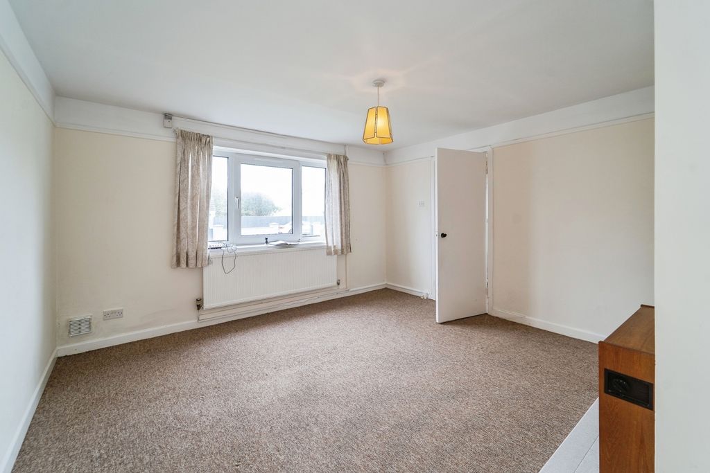 Property photo 3 of 14 Pbox-Img.Jpg