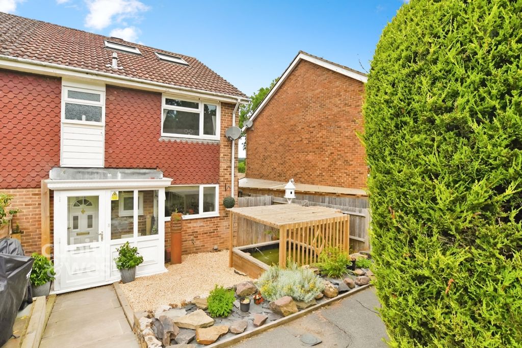 Property photo 1 of 13 A7832318-901G1Rtr...