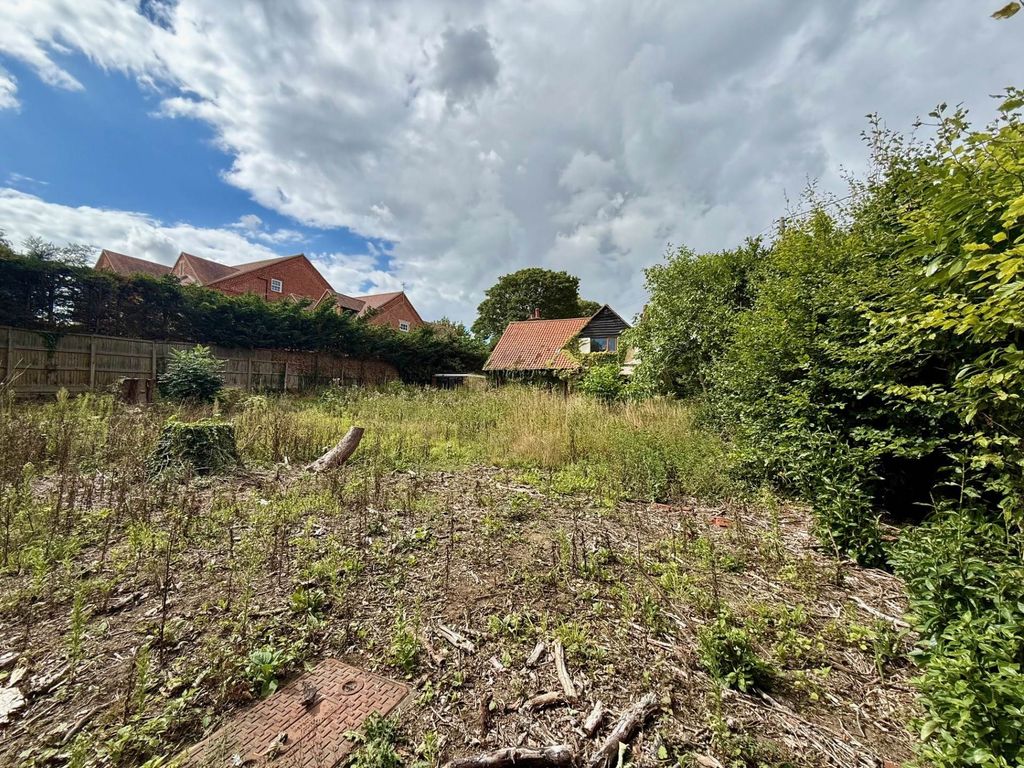 Property photo 2 of 15