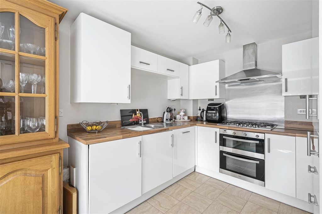 Property photo 2 of 22 23_56503.Jpg