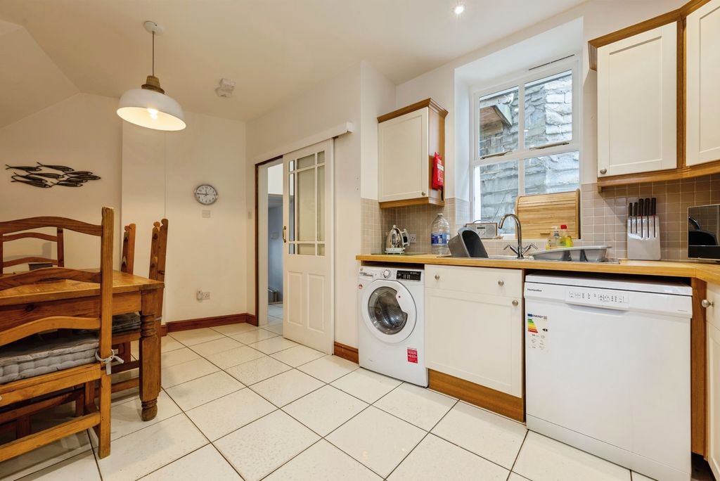 Additional image 7 of 3 bed terraced house for saleCross Street, Padstow, Cornwall PL28