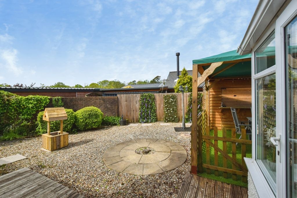 Property photo 2 of 20 Pbox-Img.Jpg