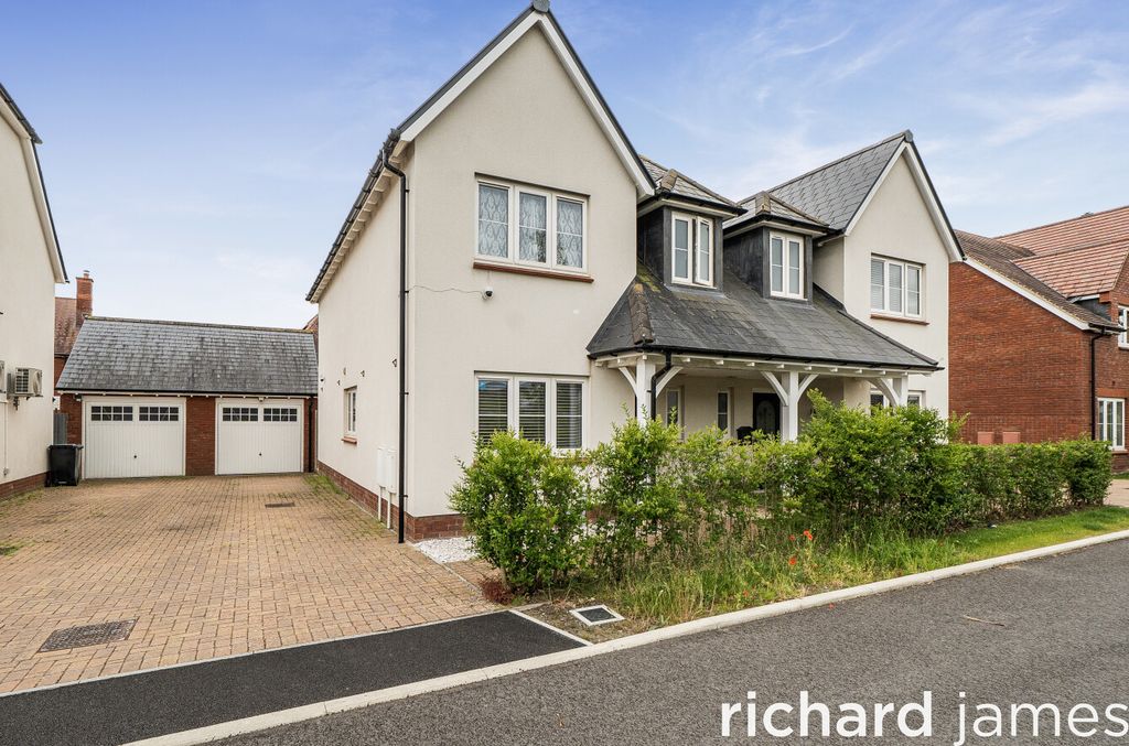 Property photo 1 of 12 927F5Ae09d984cc0B2F5674968Fa2A29