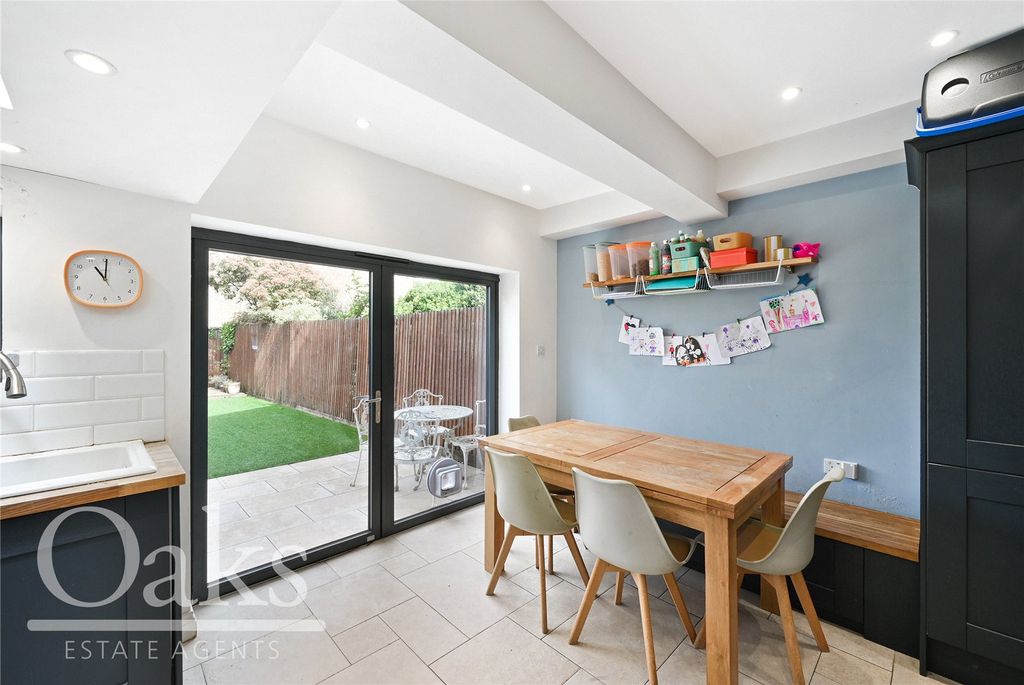Property photo 2 of 14 Picture No. 13