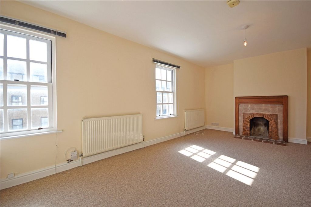 Property photo 2 of 8 Picture No. 06
