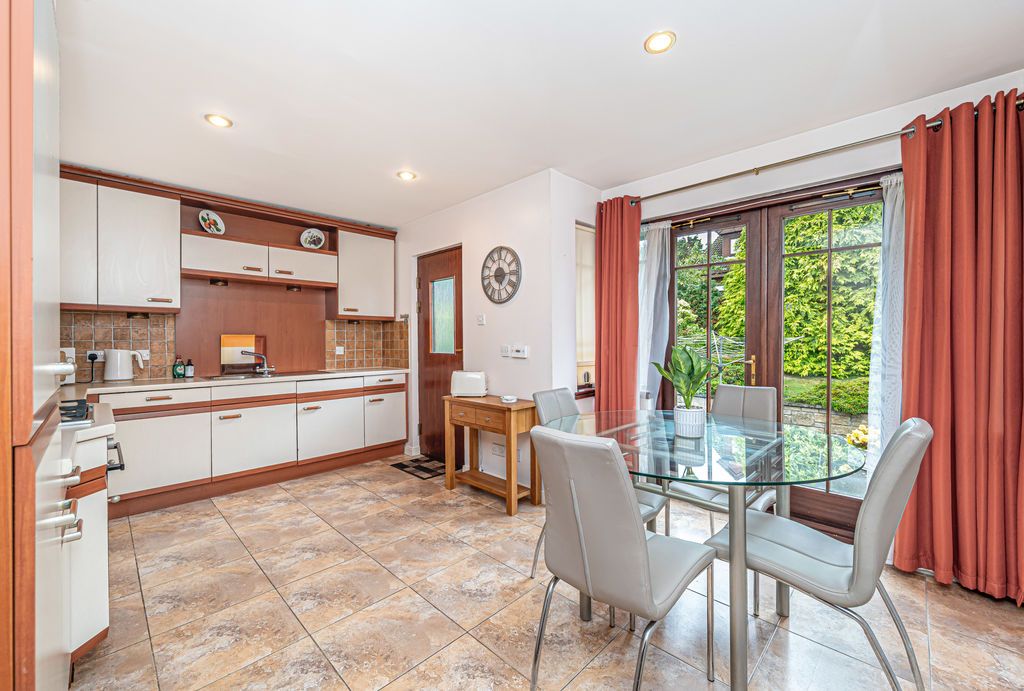 Property photo 2 of 23 Dining Kitchen