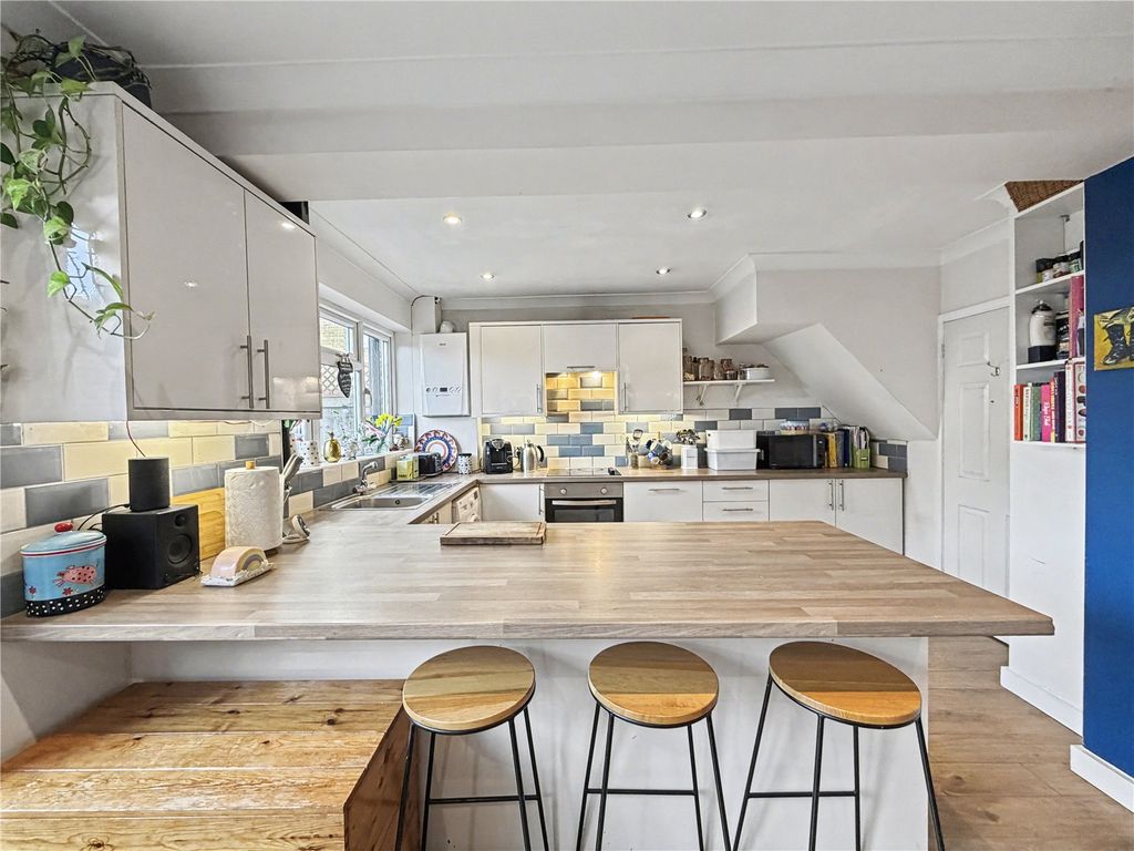 Property photo 2 of 17 Picture No. 05