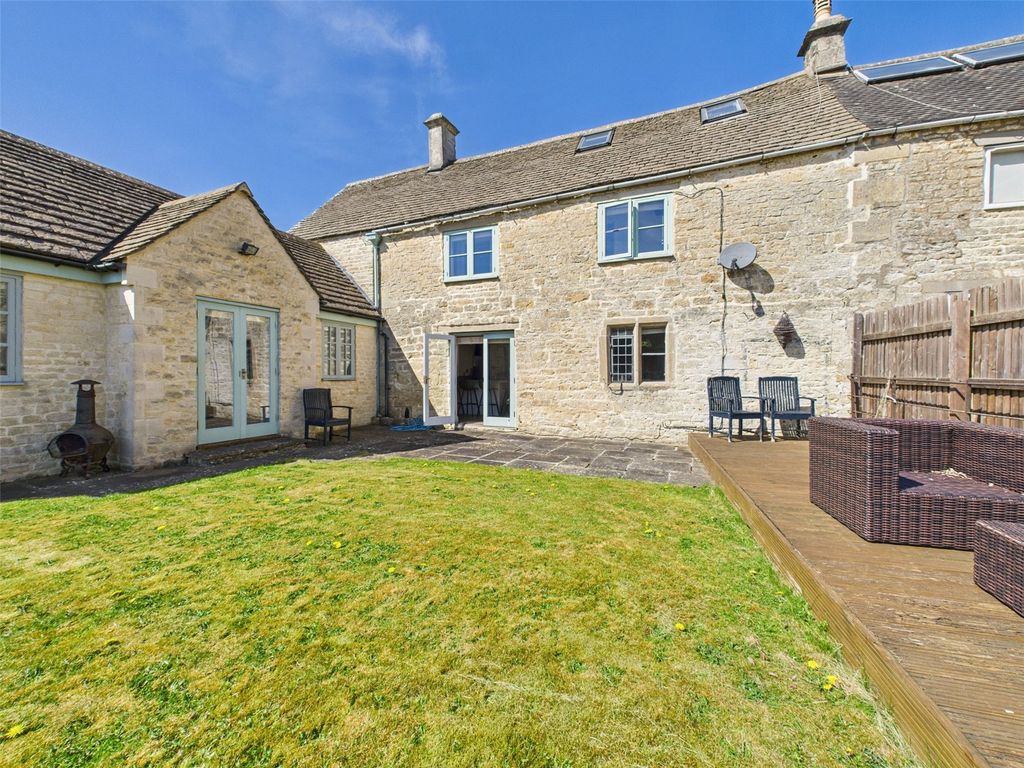 Property photo 1 of 20 Picture No. 01