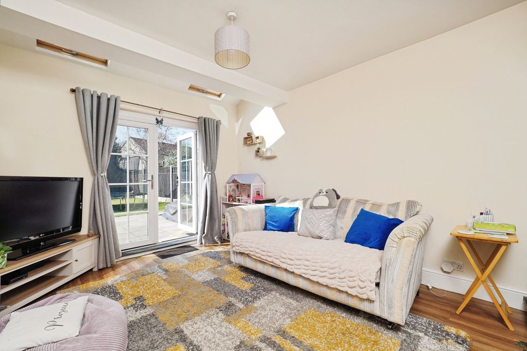 Property photo 2 of 15