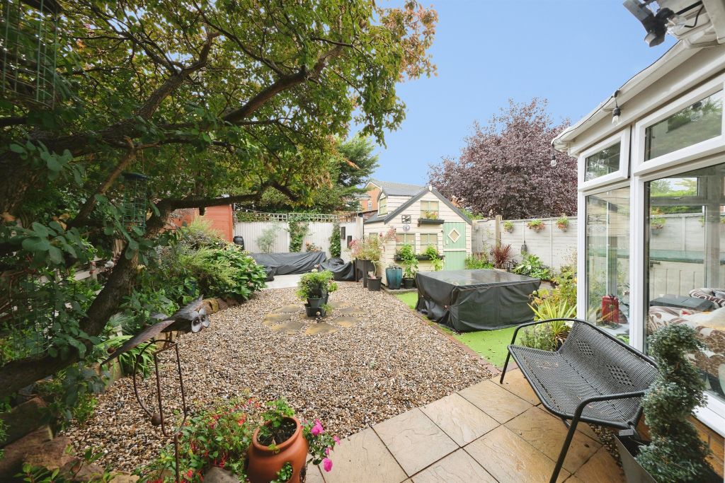 Property photo 3 of 21