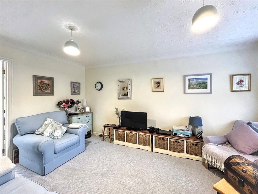 Property photo 2 of 7 Img_2810.Jpg