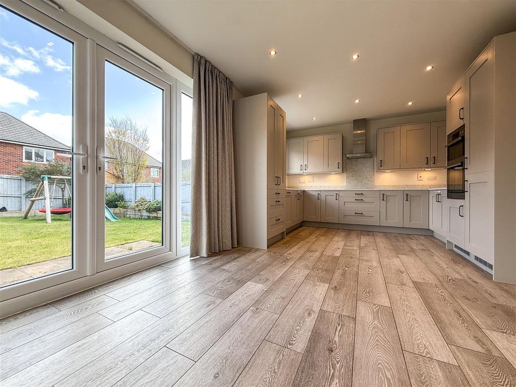 Property photo 3 of 36 20260330_142642653_Ios.Jpg