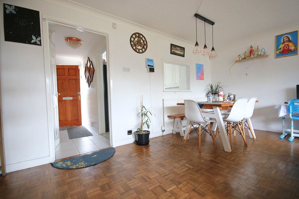 Property photo 3 of 16 Dining.Jpg