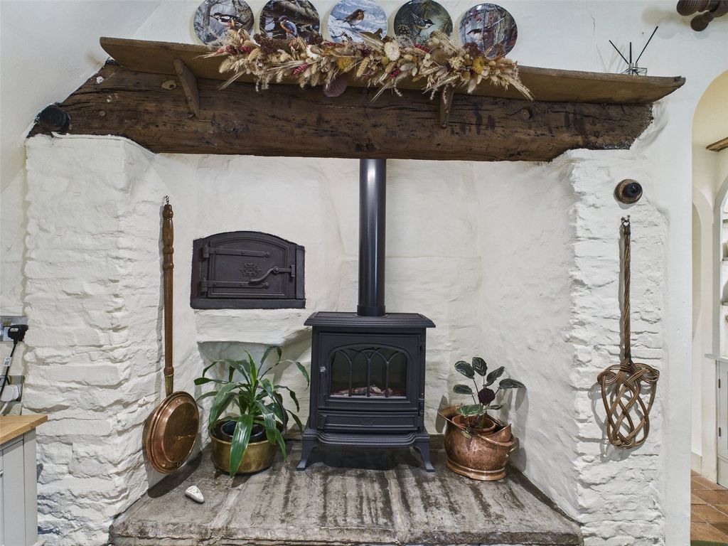 Property photo 2 of 20 Fireplace