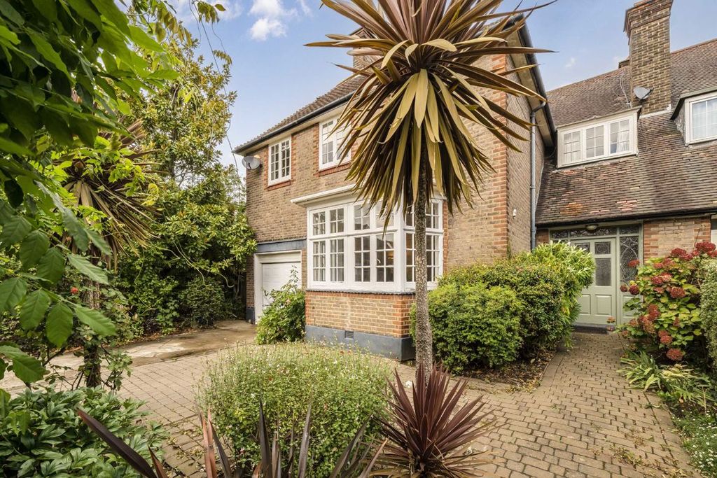 Property photo 1 of 19