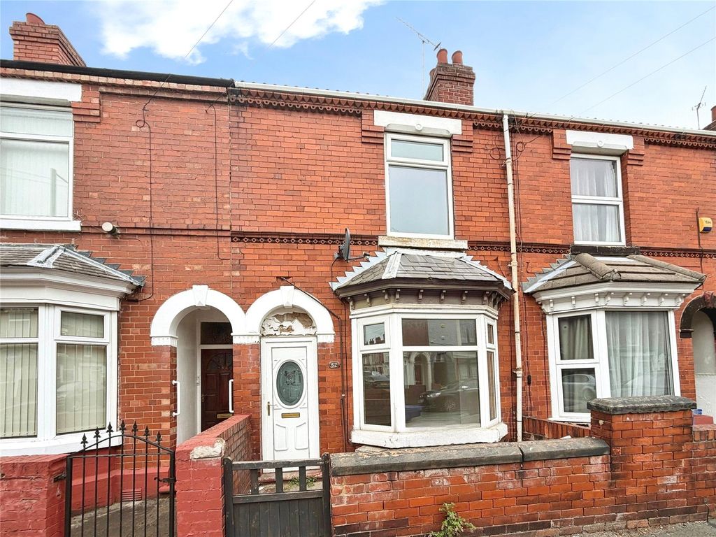 Property photo 1 of 12 Front