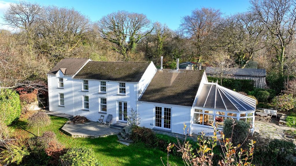 Property photo 1 of 63 Photo 2-788.Jpg