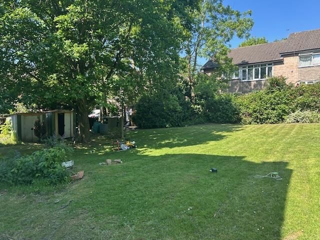 Property photo 2 of 8 Garden/Parking
