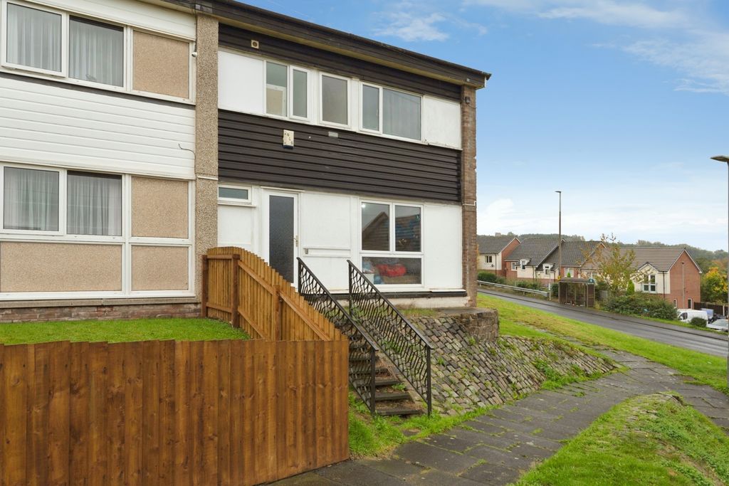 Property photo 1 of 20 External