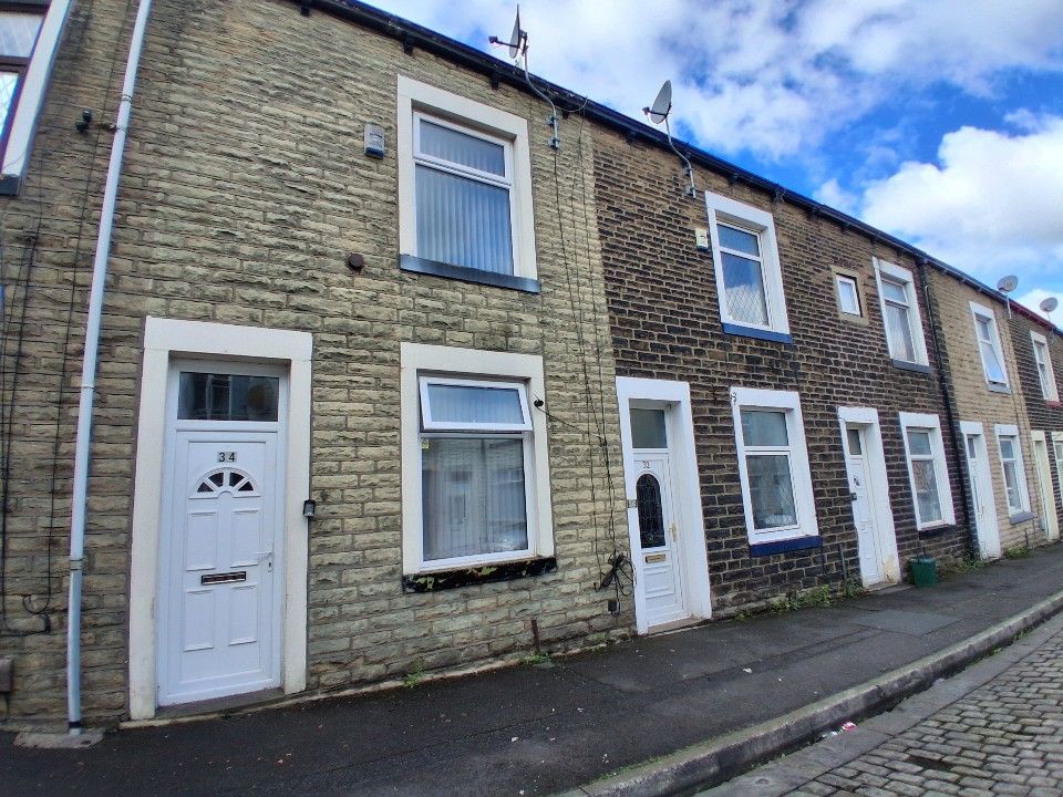 Property photo 2 of 18