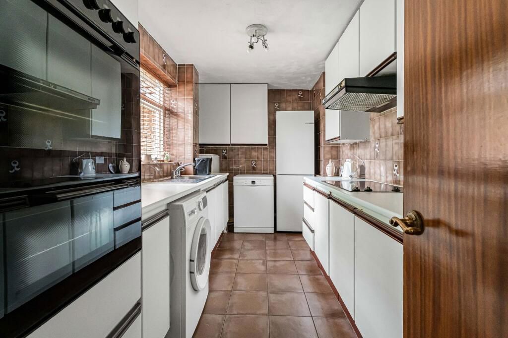 Property photo 3 of 18