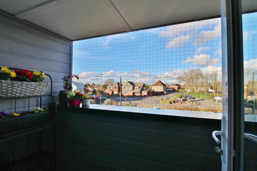 Property photo 2 of 17