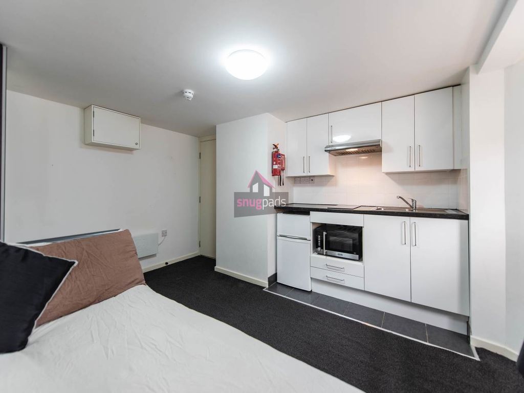 Property photo 3 of 5 3