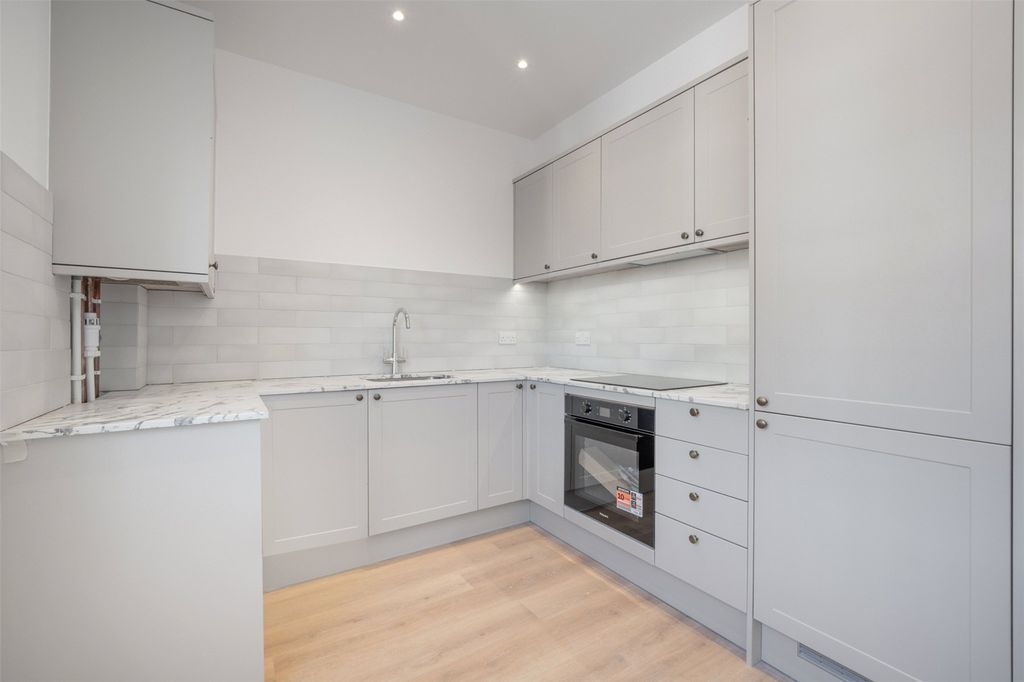 Property photo 1 of 10 Picture No. 01