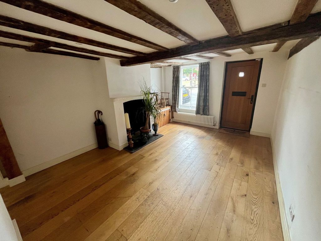 Property photo 3 of 9