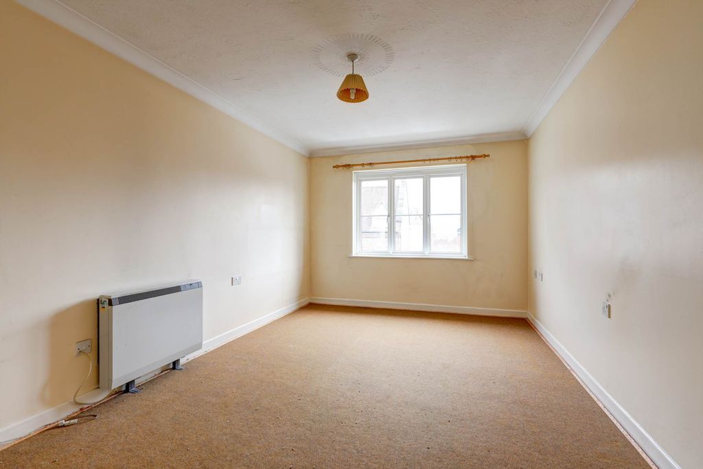 Property photo 2 of 5