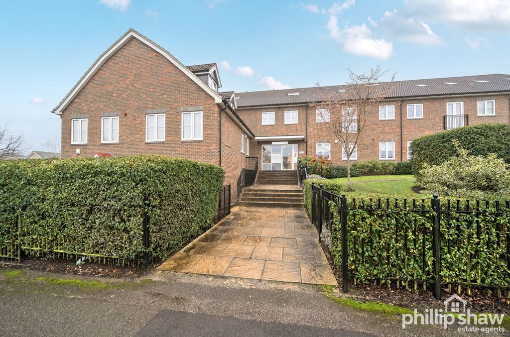 Property photo 1 of 9