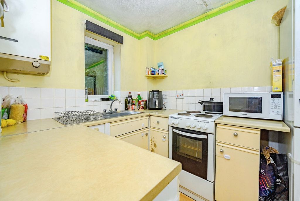 Property photo 3 of 7 Pbox-Img.Jpg