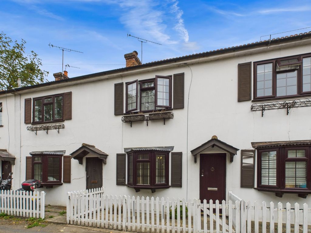 Property photo 1 of 11 Main Front