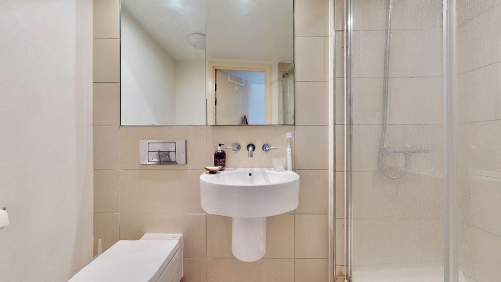 Property photo 3 of 12 Picture No. 05