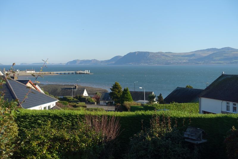 Property photo 1 of 17 Photo 5