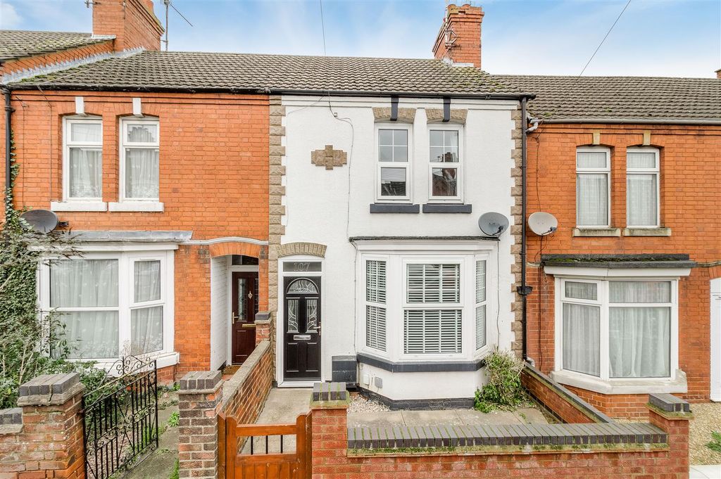 Property photo 1 of 10 Washbrook Road Front