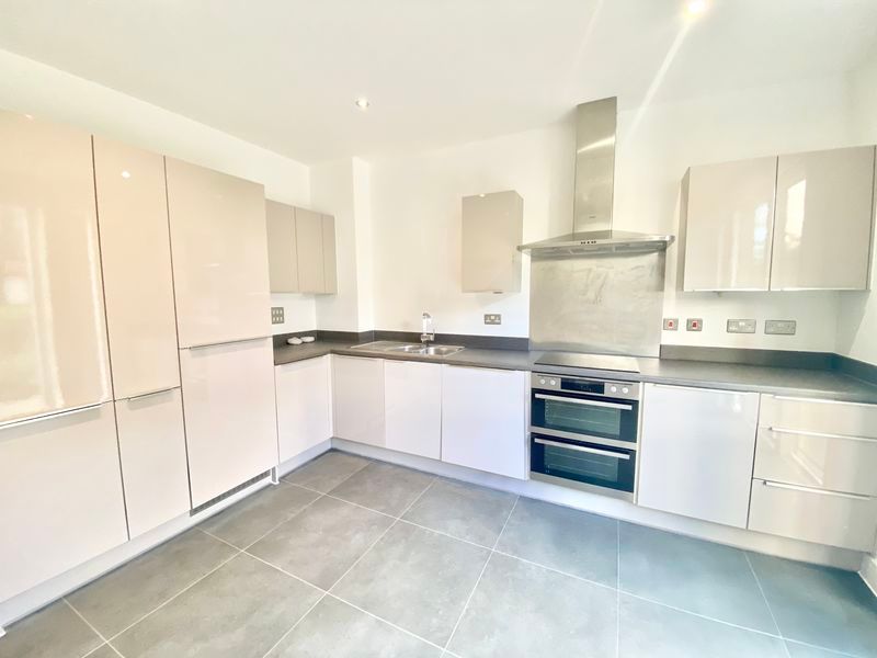 Property photo 2 of 11 Photo 7