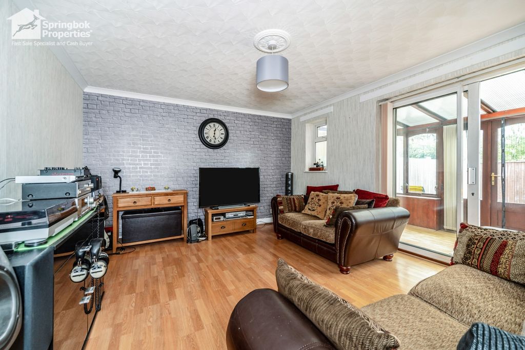 Property photo 2 of 16 Image 1