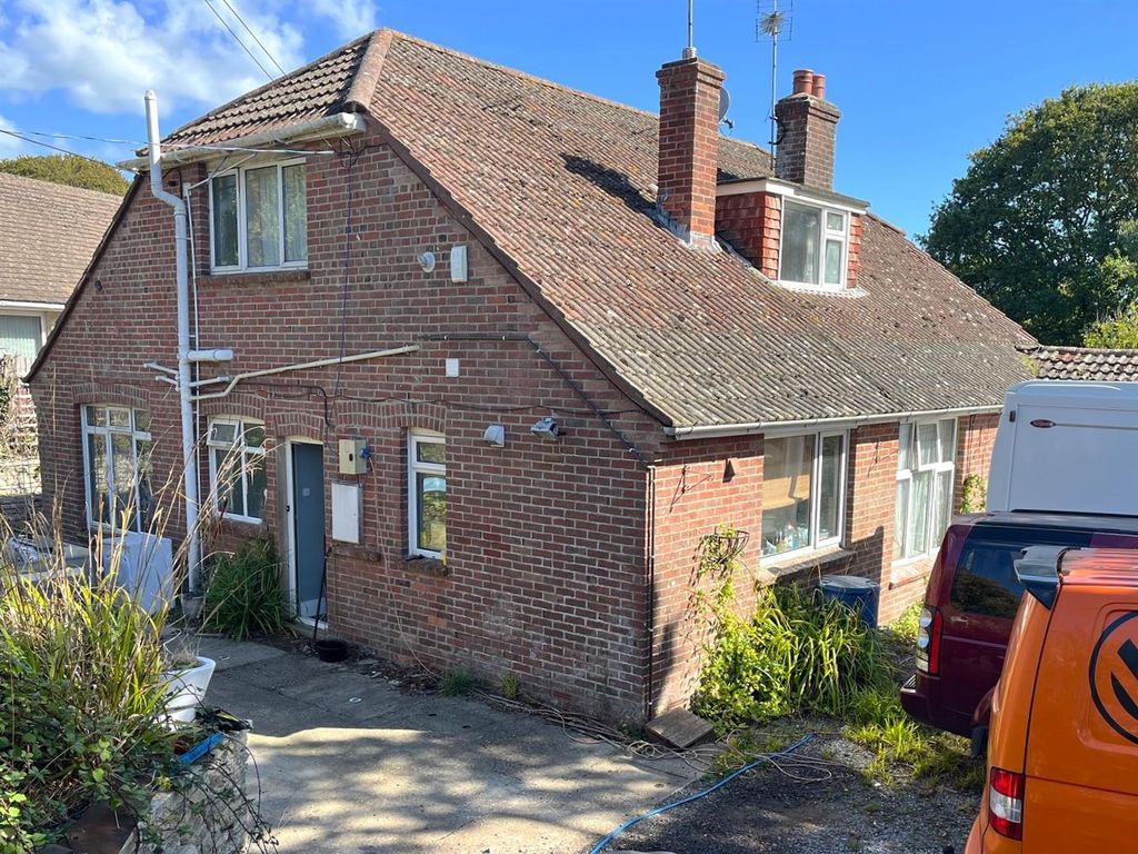 Property photo 3 of 7 4269 Windowcard.Jpg