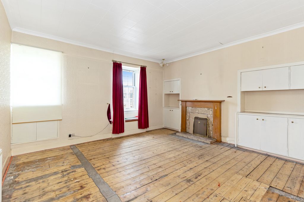Property photo 2 of 19 Property Image 2