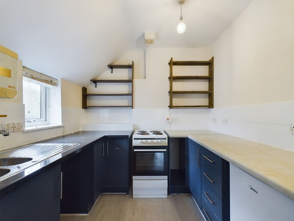 Property photo 2 of 6 Cam01721G0-Pr0053-Still005